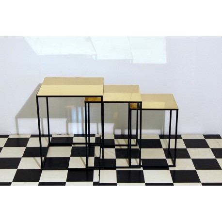 SET di 3 Tavolini Art. 1086 - Piano in Ottone - Struttura in Metallo
